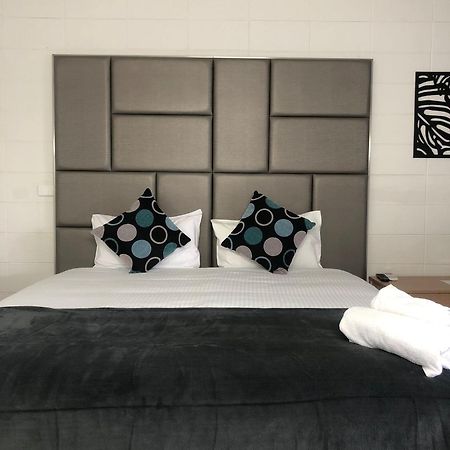 Gladstone Cbd Motel Ngoại thất bức ảnh