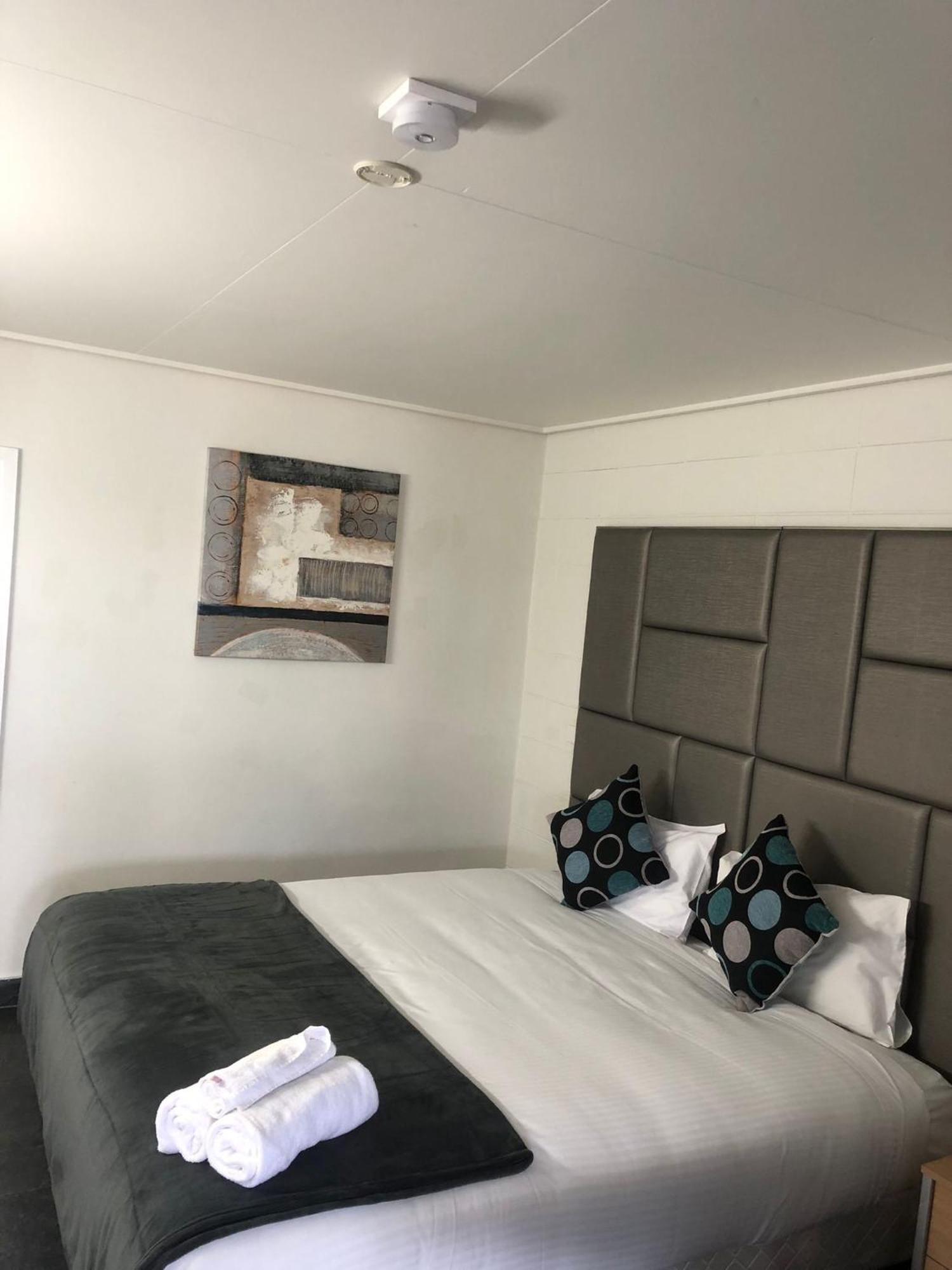 Gladstone Cbd Motel Ngoại thất bức ảnh